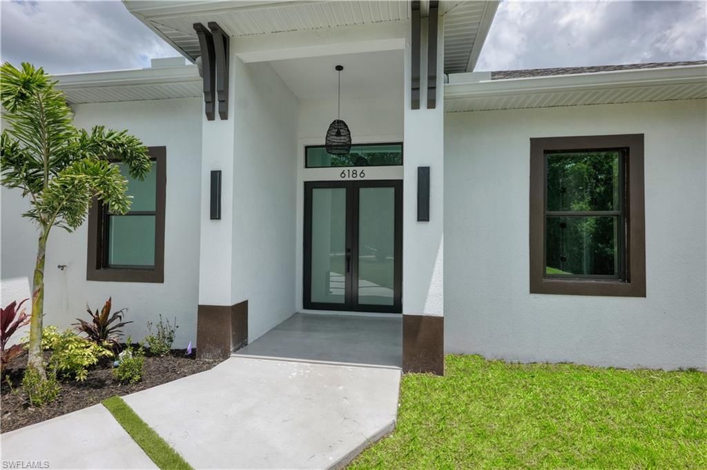 6186 Everglades Blvd N, Naples, FL 34120 Photo