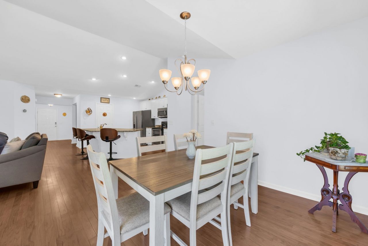 1318 Golden Valley Pl. Photo 11