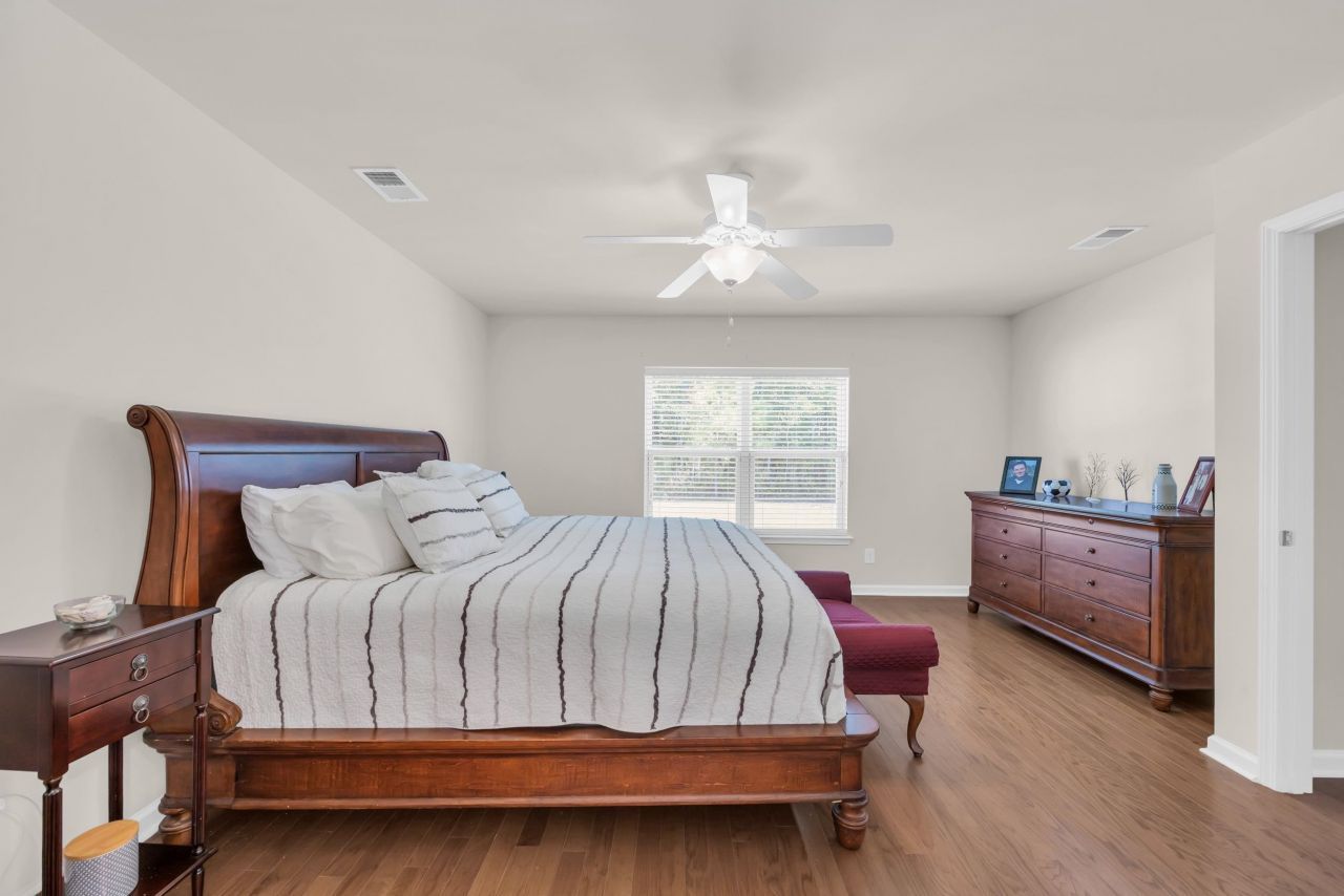 1318 Golden Valley Pl. Photo 14