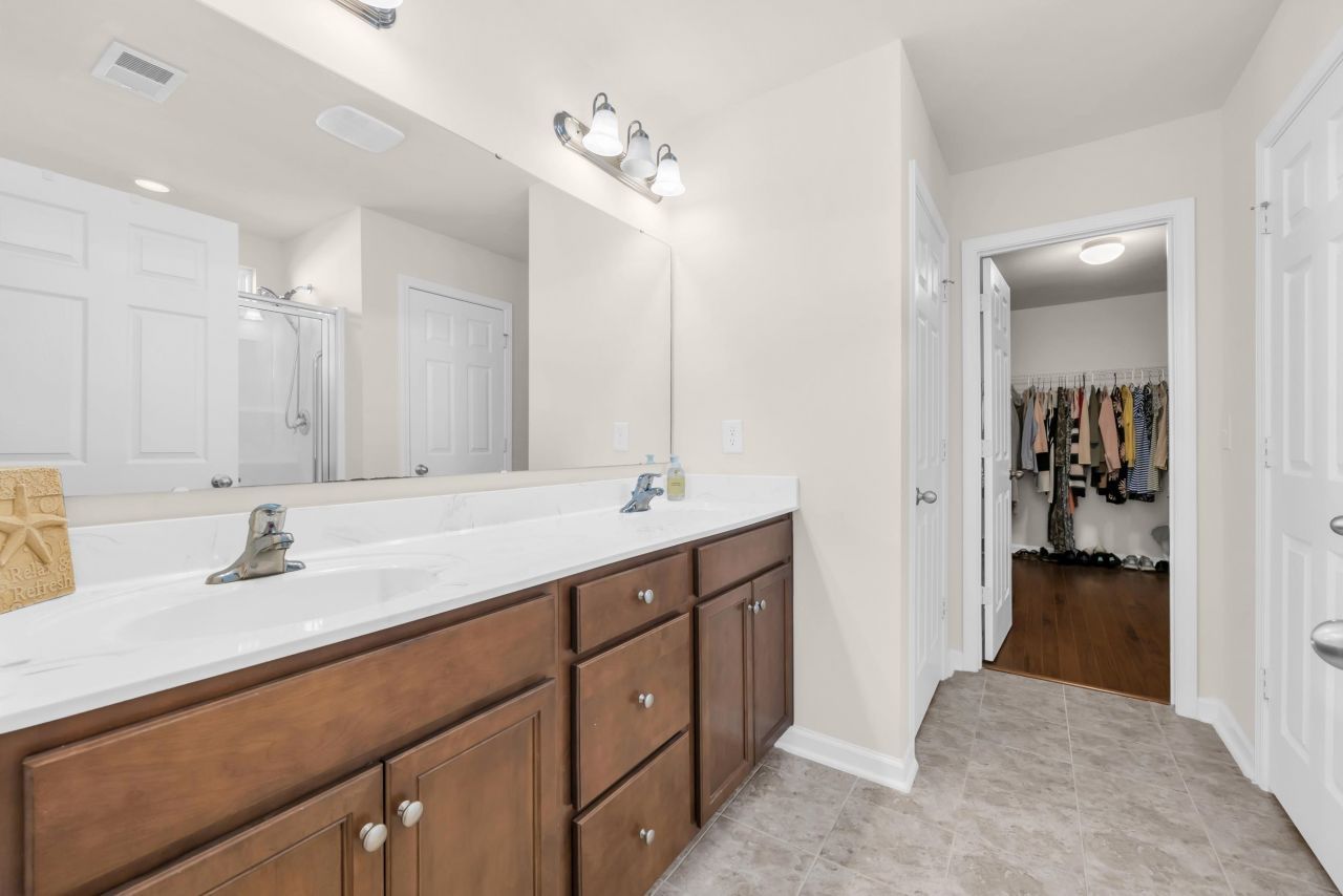 1318 Golden Valley Pl. Photo 15