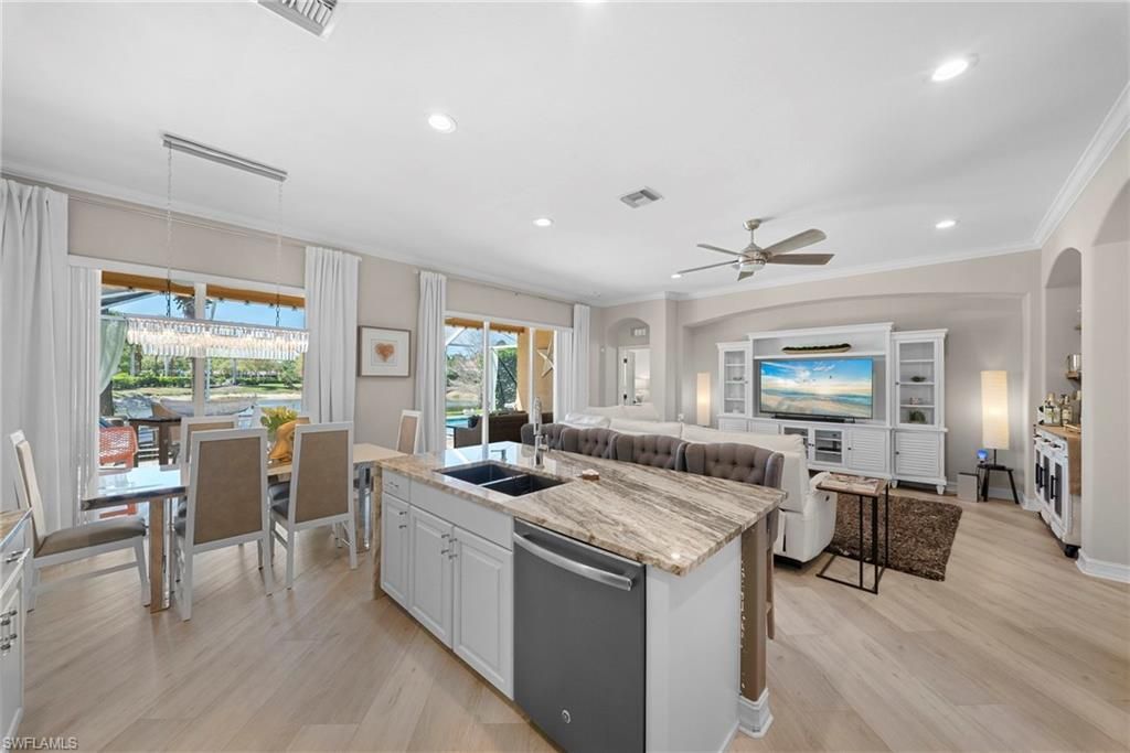 14321 Manchester Dr , Naples, FL 34114 Photo