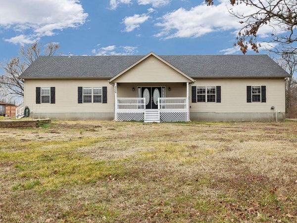 2225 N Farm Road 81 , Springfield, MO 65802