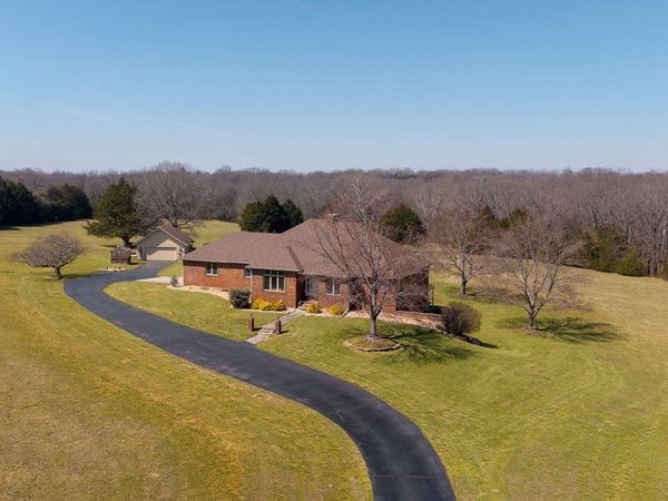 4037 S State Highway J, Rogersville, MO 65742