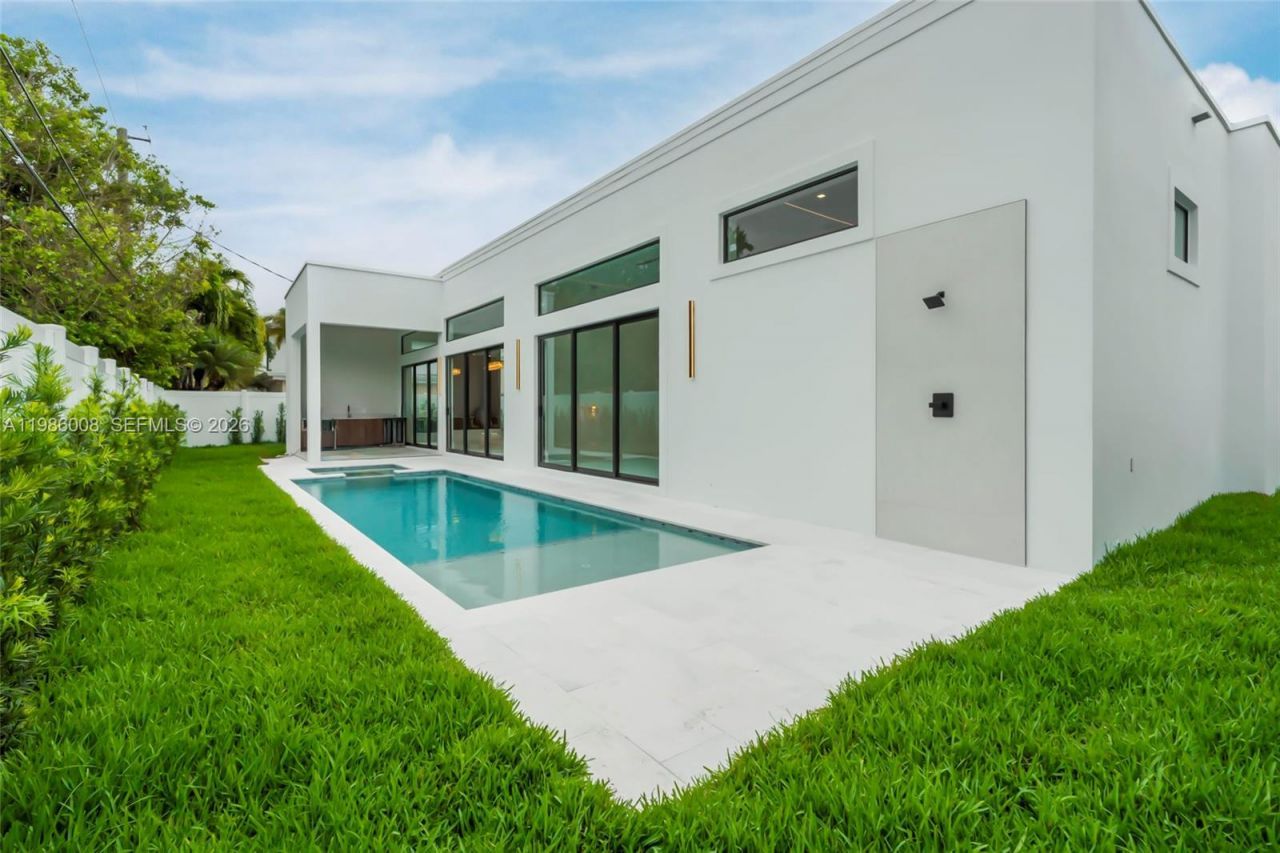 2755 NE 31st Ct , Lighthouse Point, FL 33064 Photo