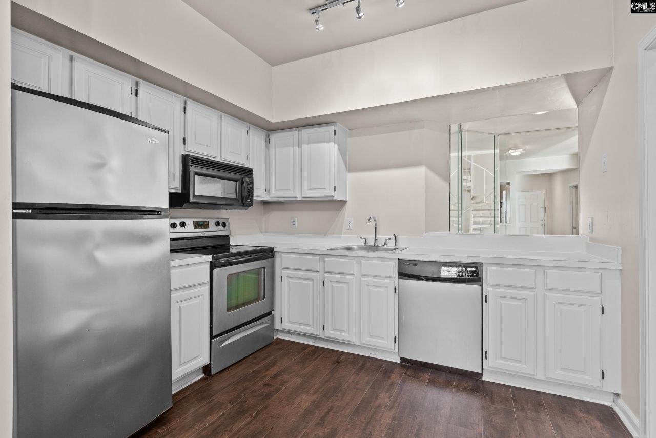 1850 Atlantic Drive Photo 12