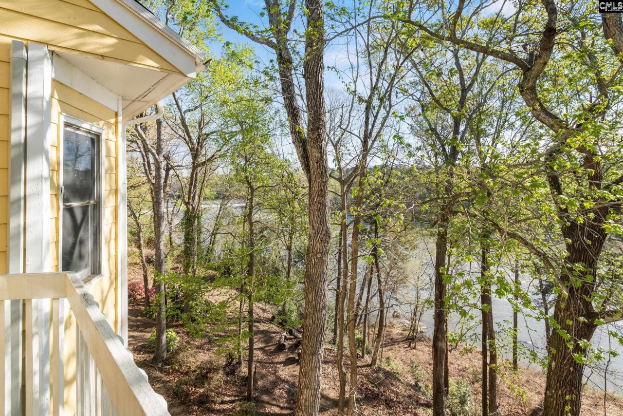 1850 Atlantic Drive Photo 33