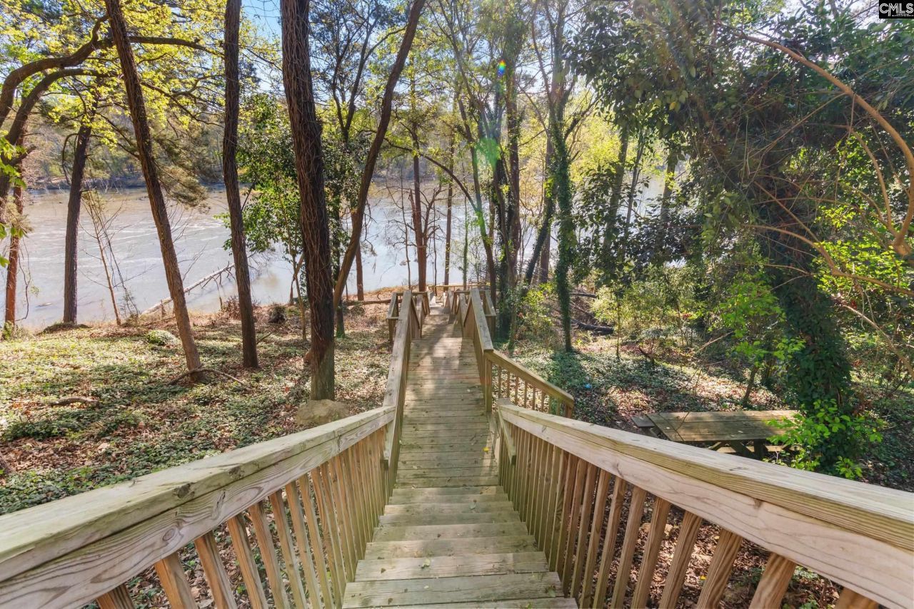 1850 Atlantic Drive Photo 39