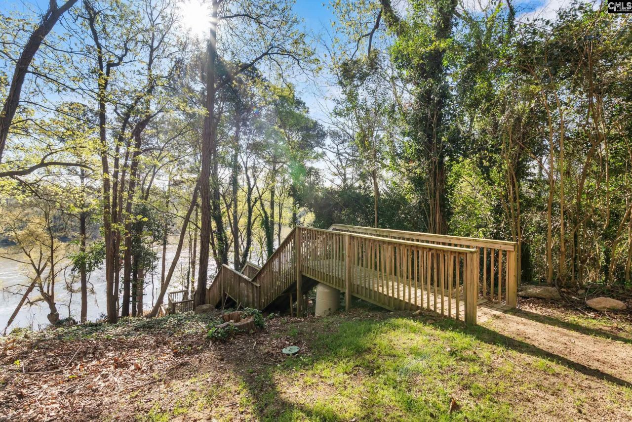 1850 Atlantic Drive Photo 40