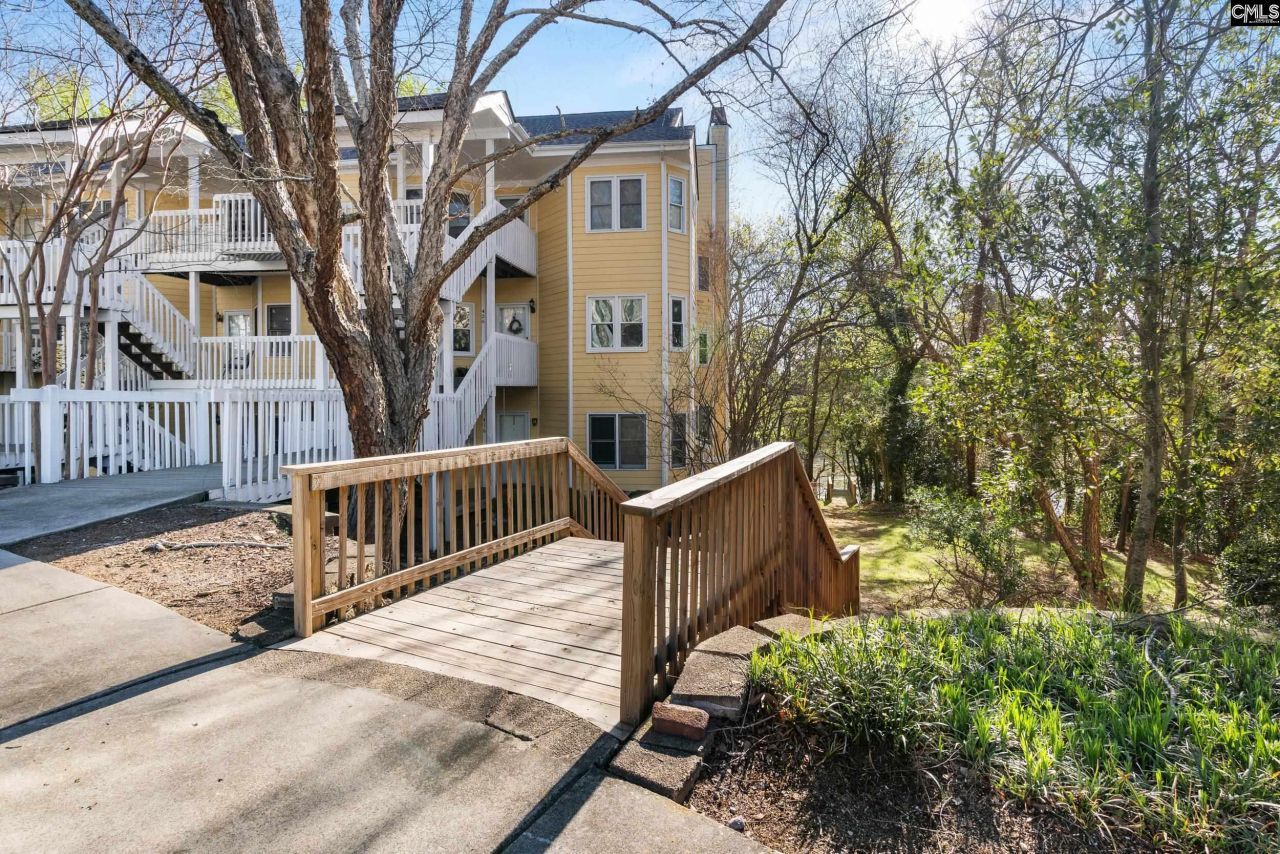 1850 Atlantic Drive Photo 41