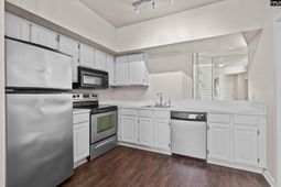 1850 Atlantic Drive photo 4