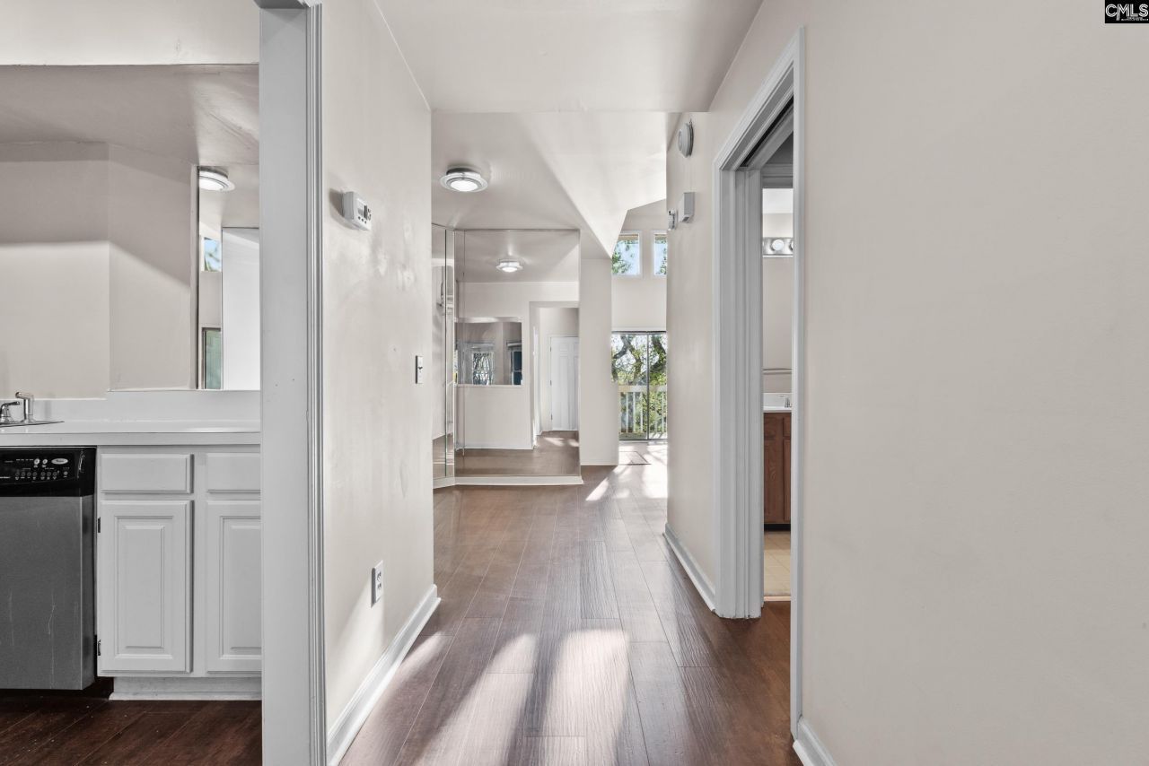 1850 Atlantic Drive Photo 6