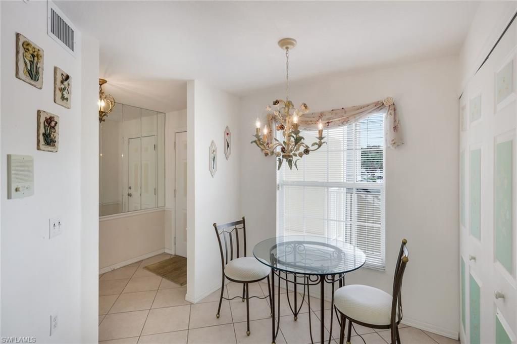 15495 Cedarwood Ln, Unit 204, Naples, FL 34110 Photo
