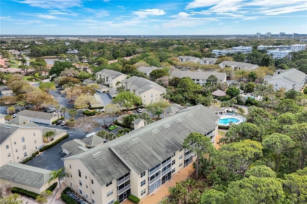 15495 Cedarwood Ln, Unit 204, Naples, FL 34110 Photo