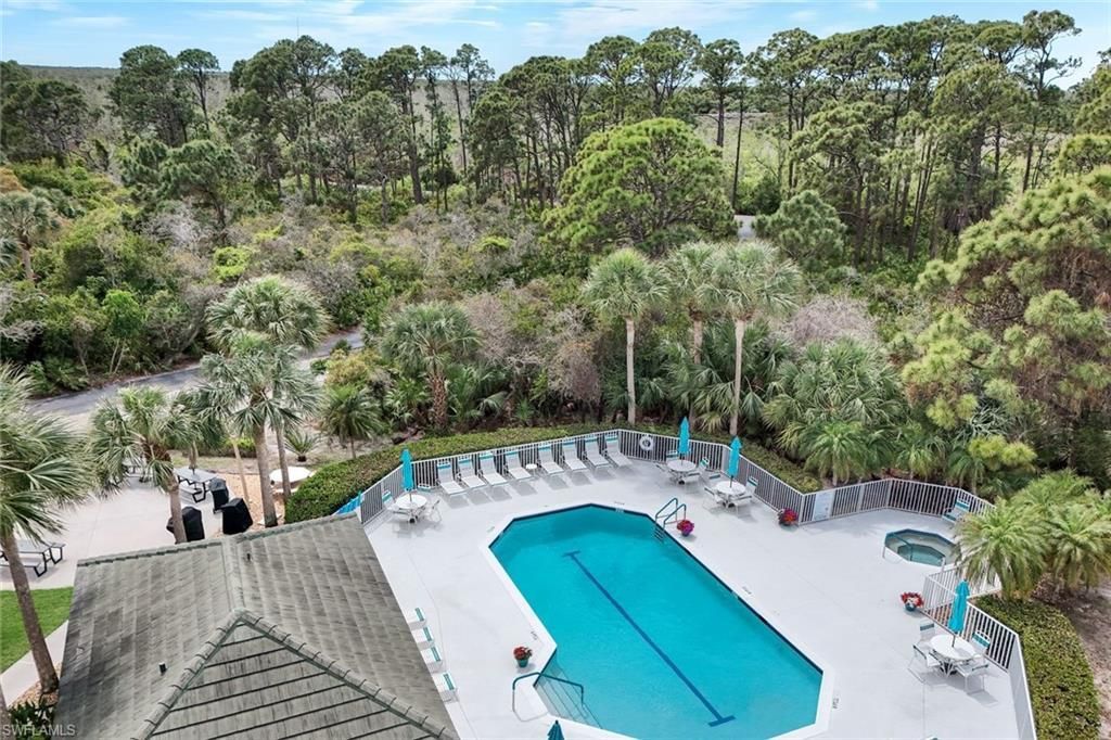 15495 Cedarwood Ln, Unit 204, Naples, FL 34110 Photo