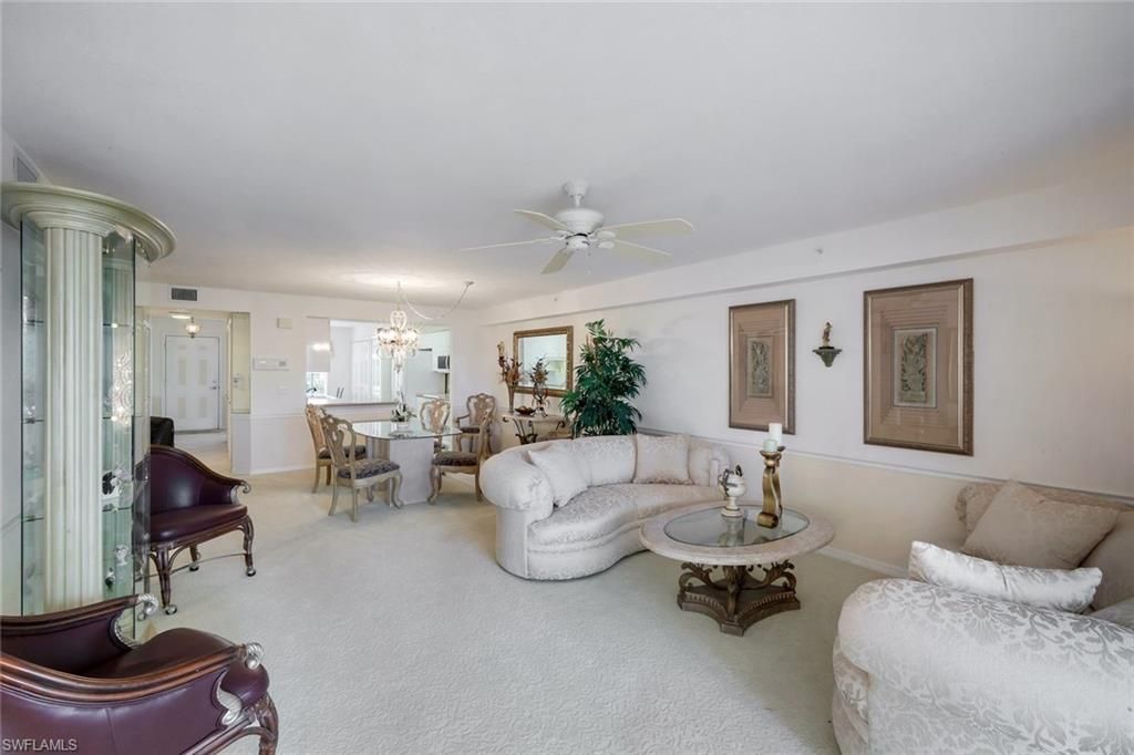15495 Cedarwood Ln, Unit 204, Naples, FL 34110 Photo