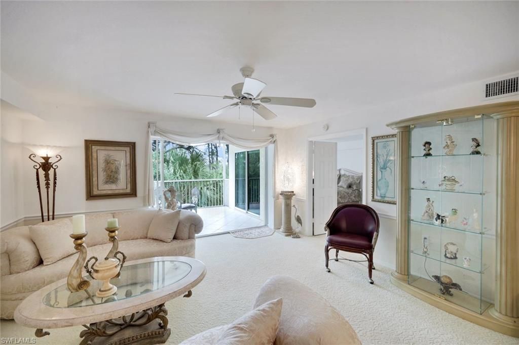 15495 Cedarwood Ln, Unit 204, Naples, FL 34110 Photo
