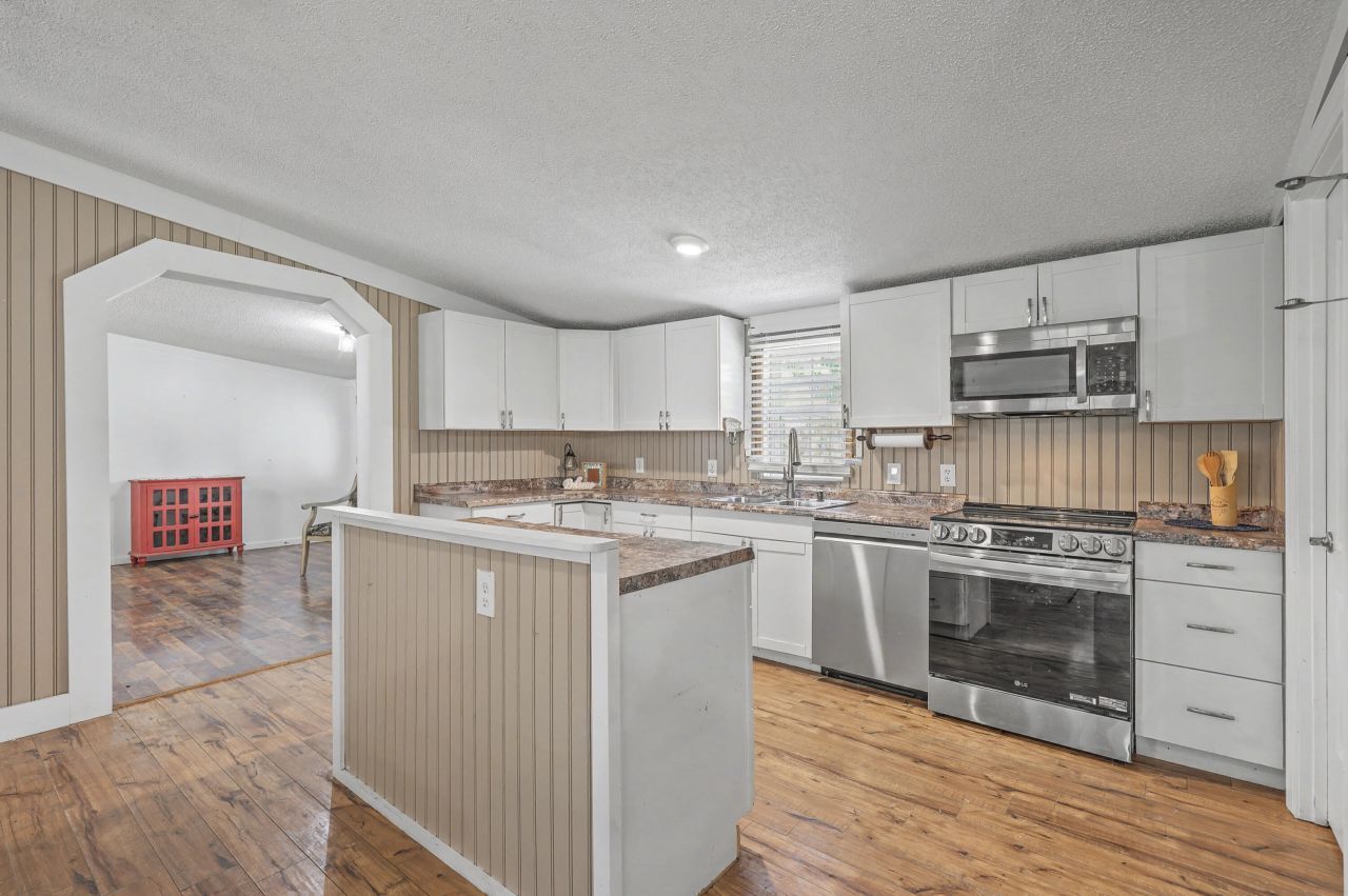 247 Fair Oaks Court Photo 13