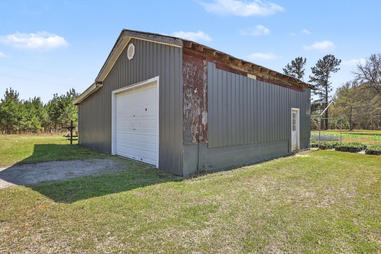 247 Fair Oaks Court Photo 35