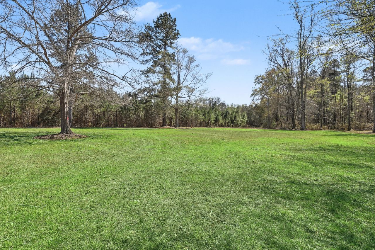 247 Fair Oaks Court Photo 4