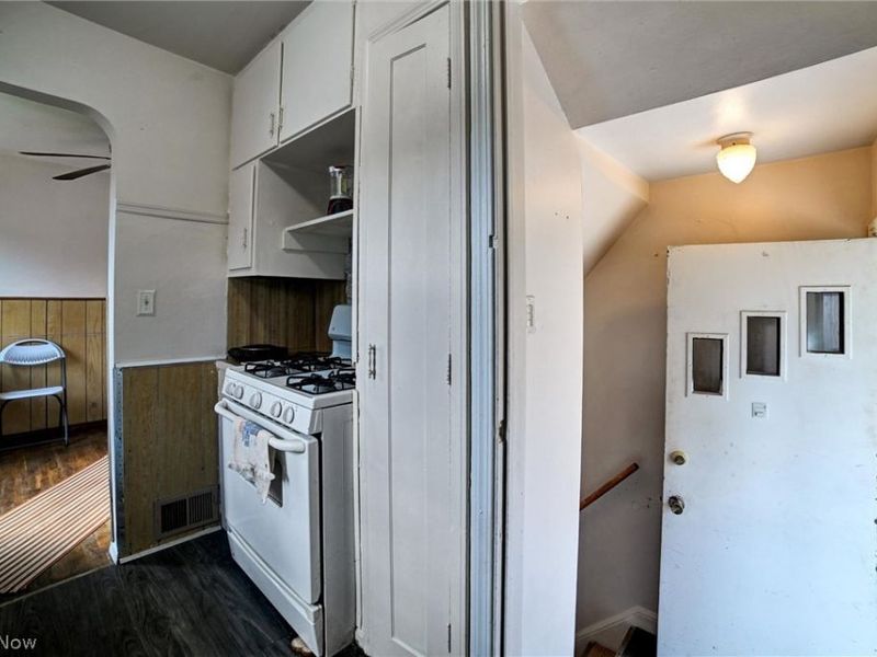 7615 Kenilworth Avenue , Parma, OH 44129 Photo 11