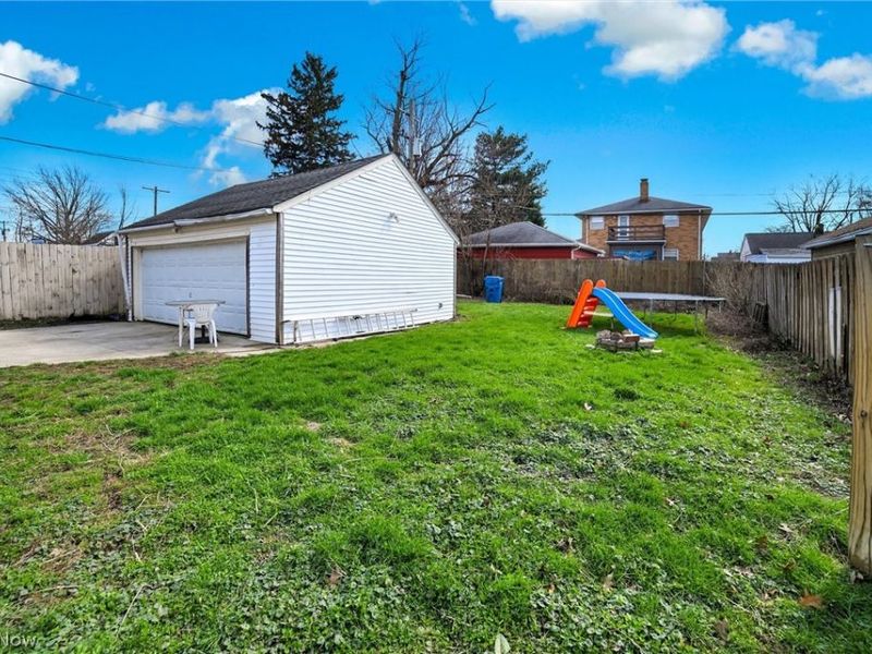 7615 Kenilworth Avenue , Parma, OH 44129 Photo 30