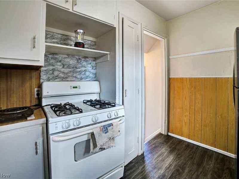 7615 Kenilworth Avenue , Parma, OH 44129 Photo 7