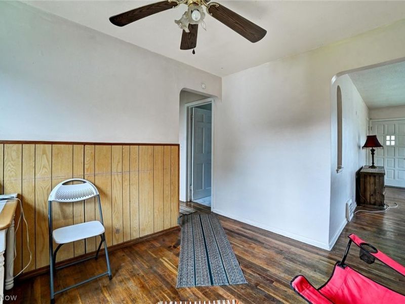 7615 Kenilworth Avenue , Parma, OH 44129 Photo 8