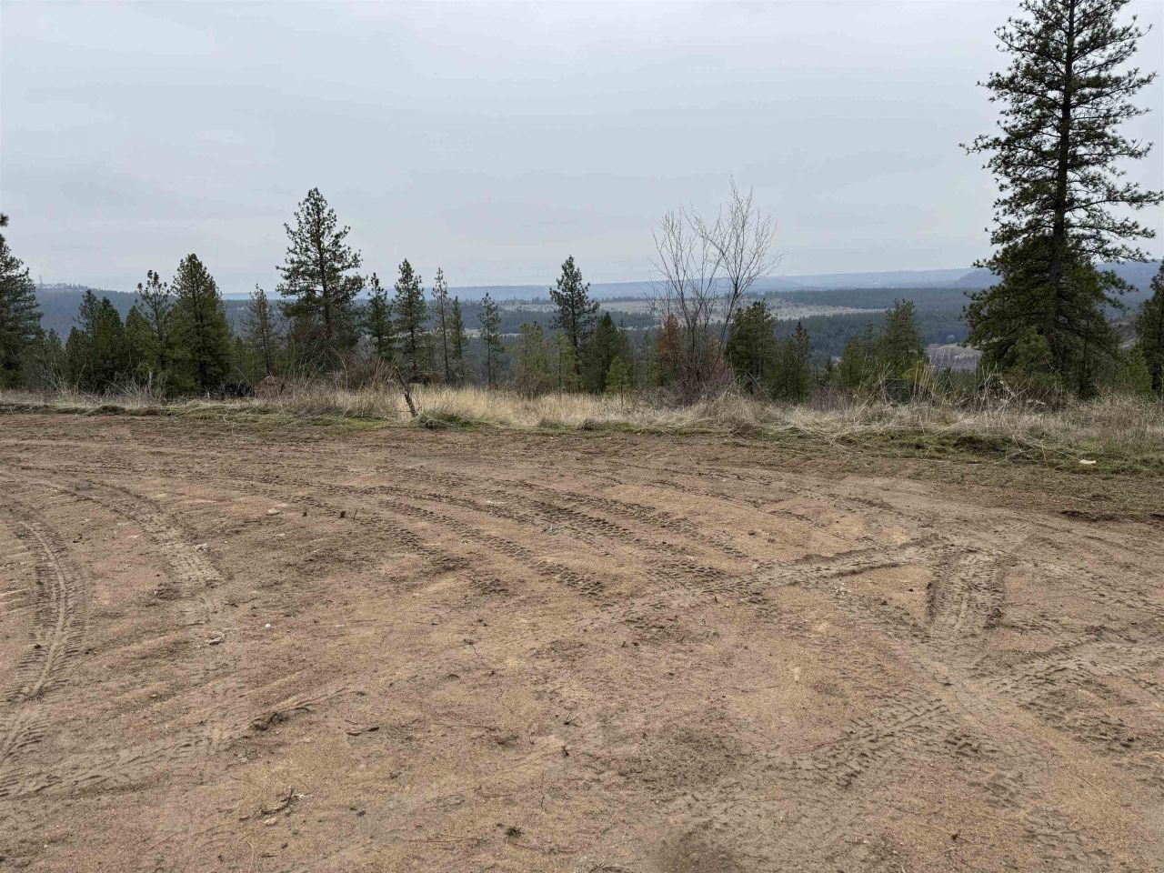 4671 W Landon Ln, Spokane, WA 99208 Main Photo