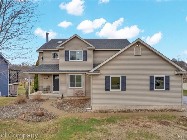 3728 Christopher Drive, Brighton Twp, MI 48114