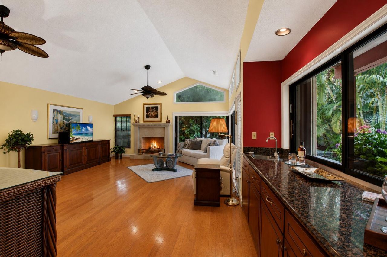 21700 Club Villa Terrace, Boca Raton, FL 33433 Photo