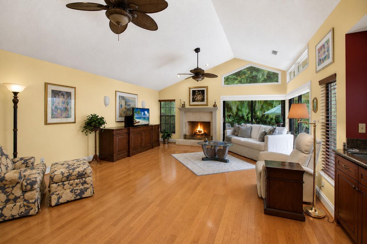 21700 Club Villa Terrace, Boca Raton, FL 33433 Photo