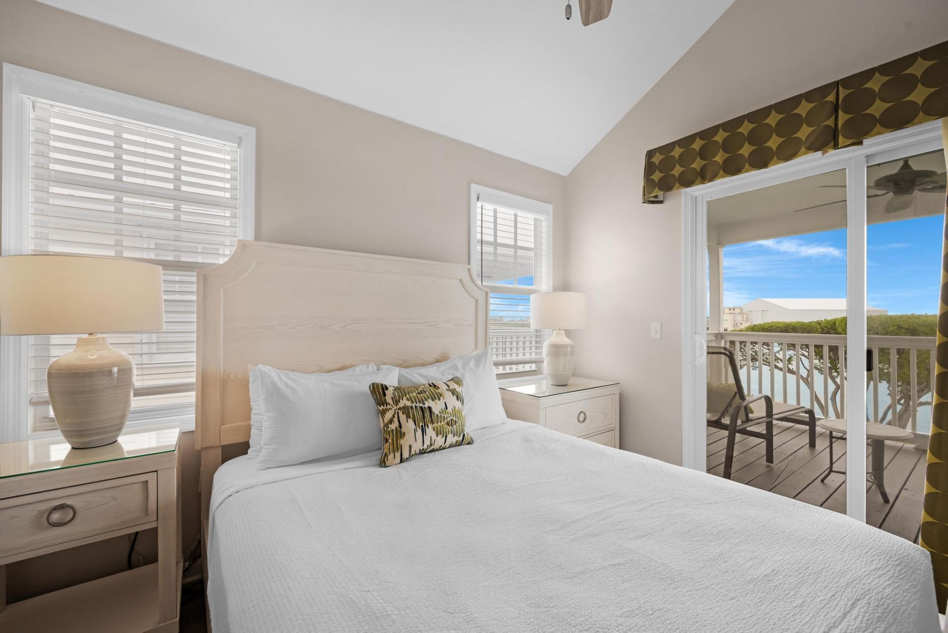 5067 Sunset Village Drive, Duck Key, FL 33050 Photo