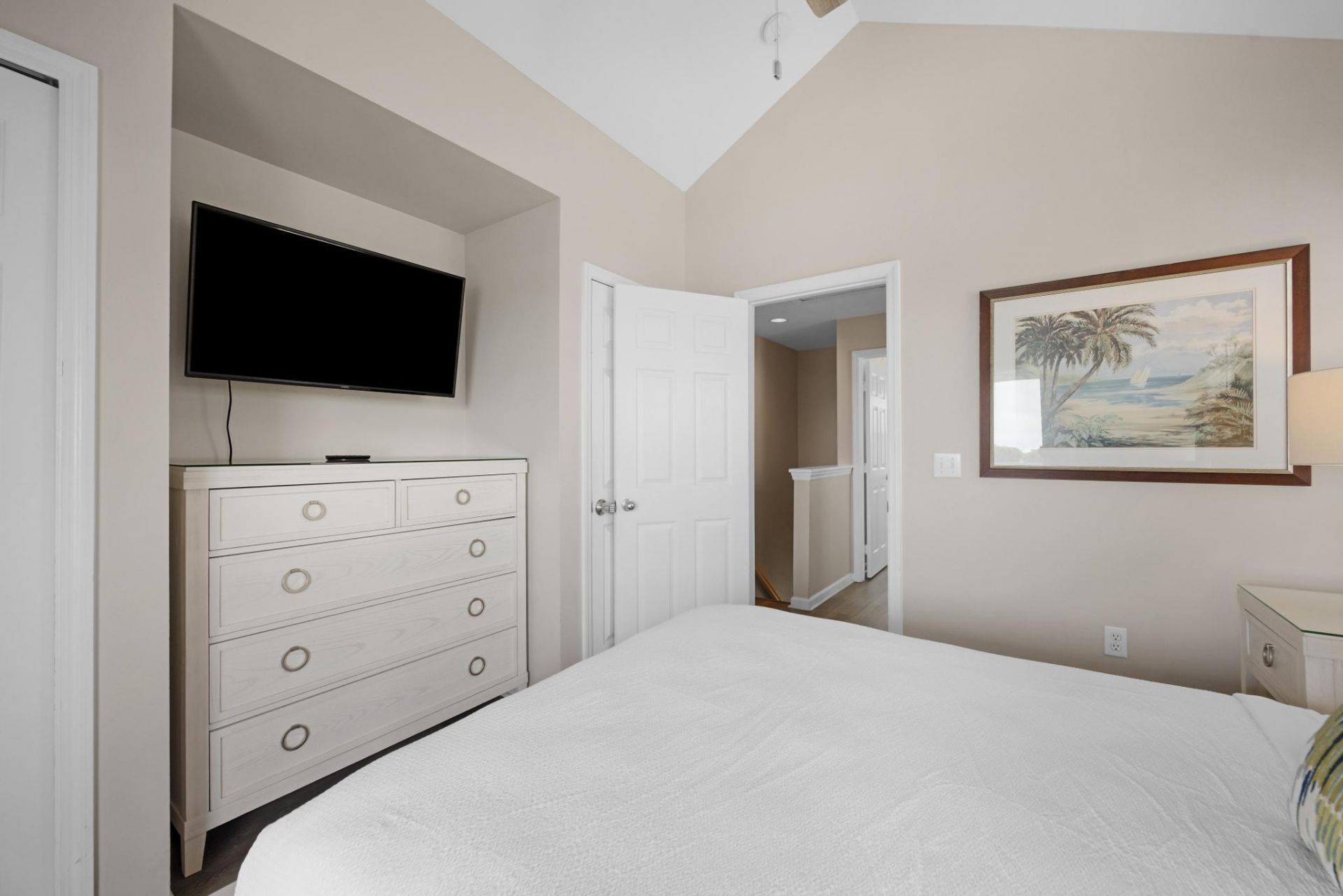 5067 Sunset Village Drive, Duck Key, FL 33050 Photo