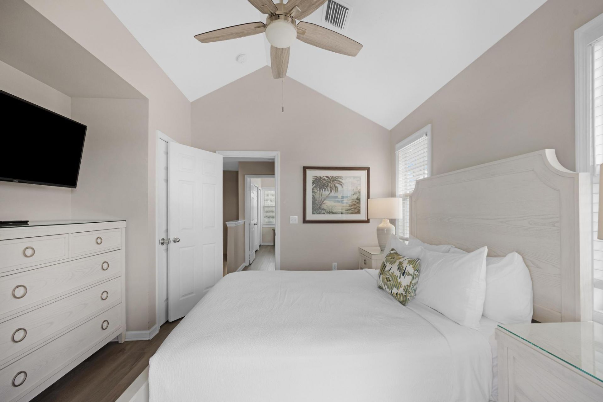 5067 Sunset Village Drive, Duck Key, FL 33050 Photo