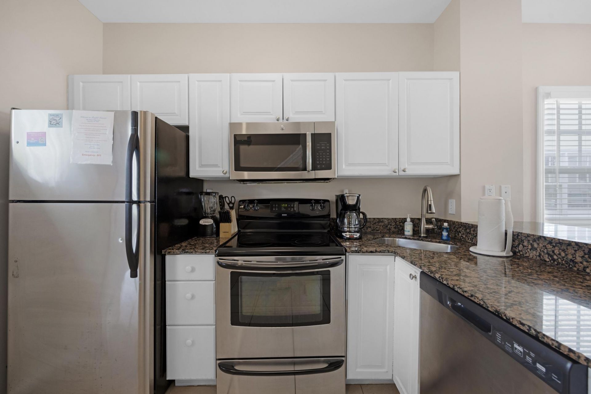 5067 Sunset Village Drive, Duck Key, FL 33050 Photo