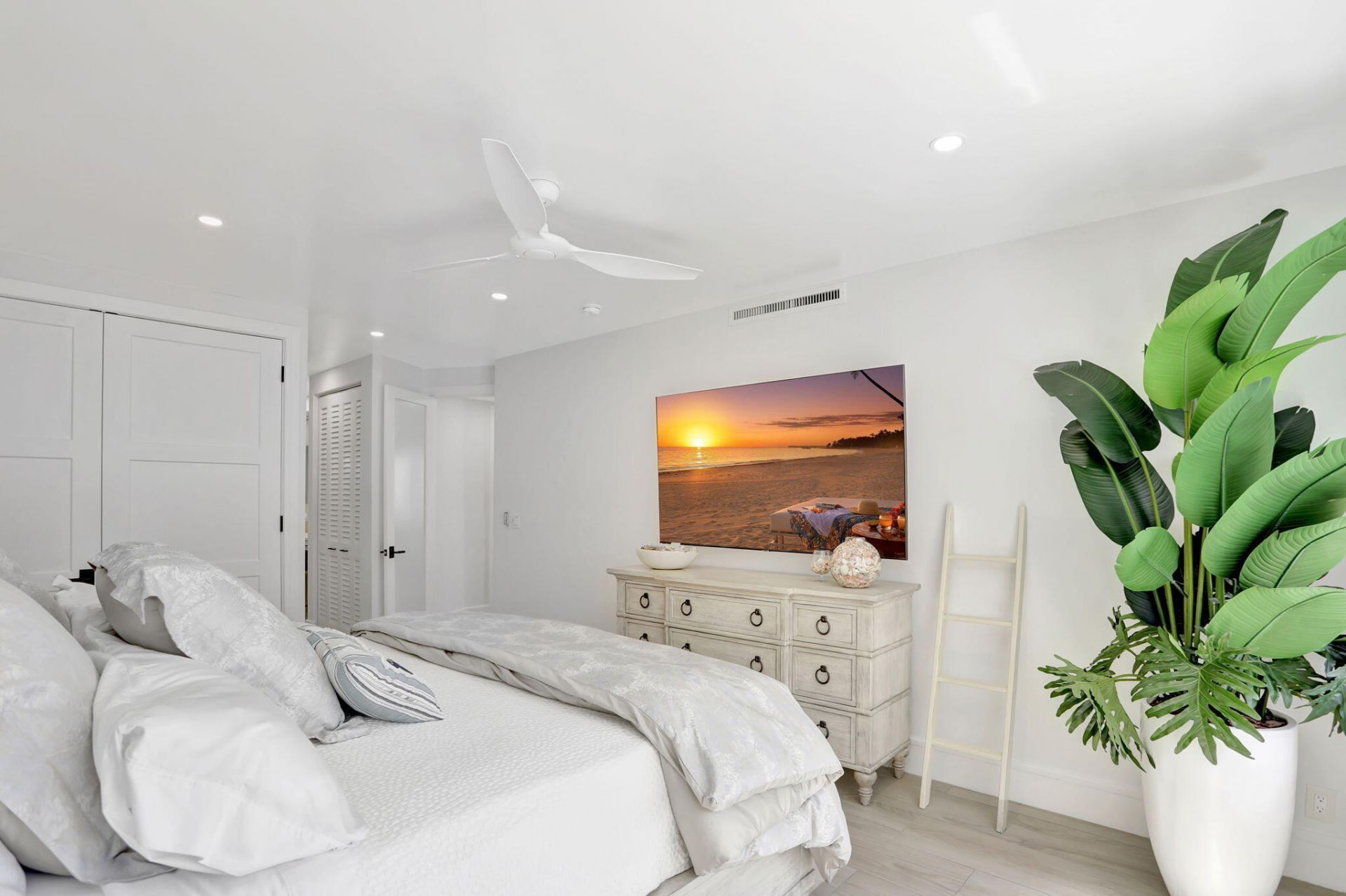 1149 Hillsboro Mile, Unit 112, Hillsboro Beach, FL 33062 Photo