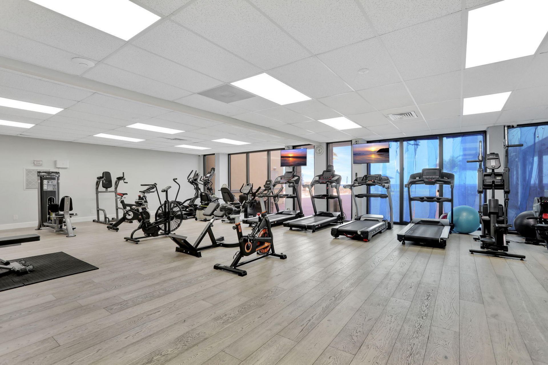 1149 Hillsboro Mile, Unit 112, Hillsboro Beach, FL 33062 Photo