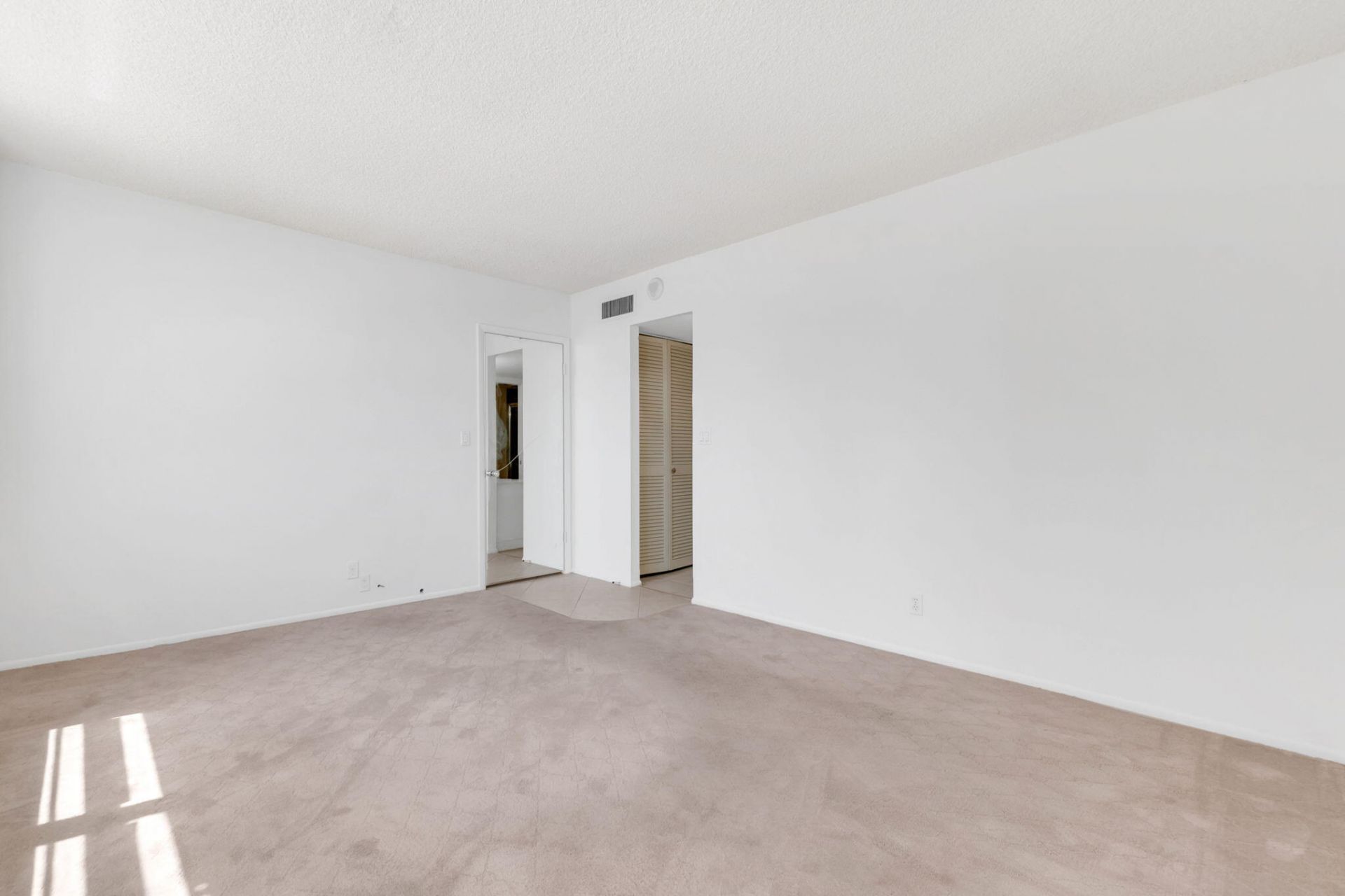 750 N Ocean Boulevard, Unit Apt 604, Pompano Beach, FL 33062 Photo