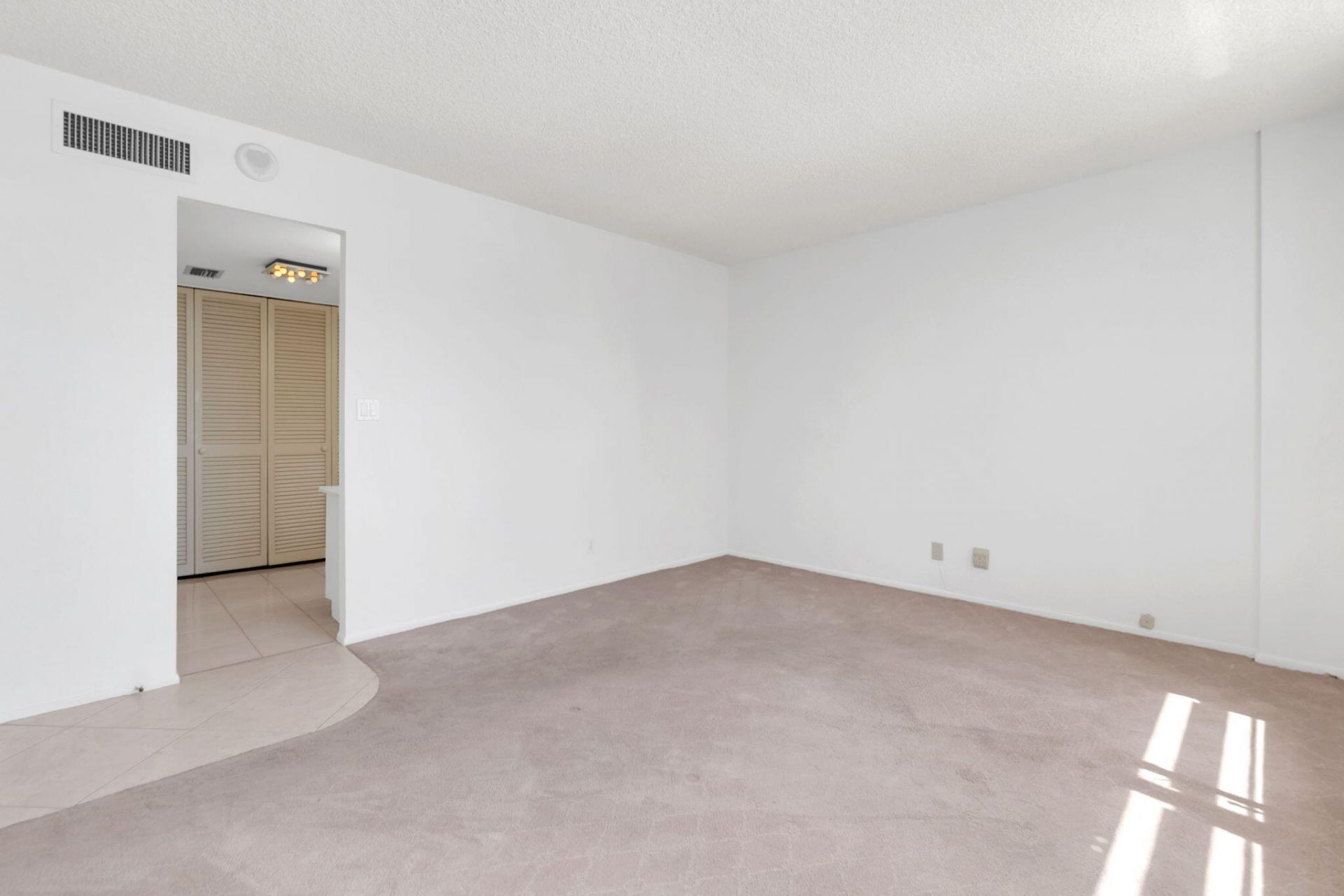 750 N Ocean Boulevard, Unit Apt 604, Pompano Beach, FL 33062 Photo