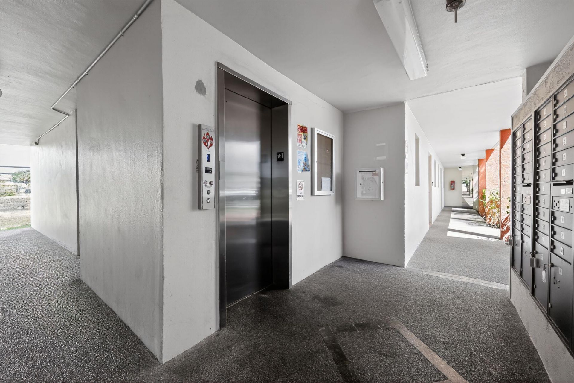 8051 N Sunrise Lakes Drive N, Unit 307, Sunrise, FL 33322 Photo