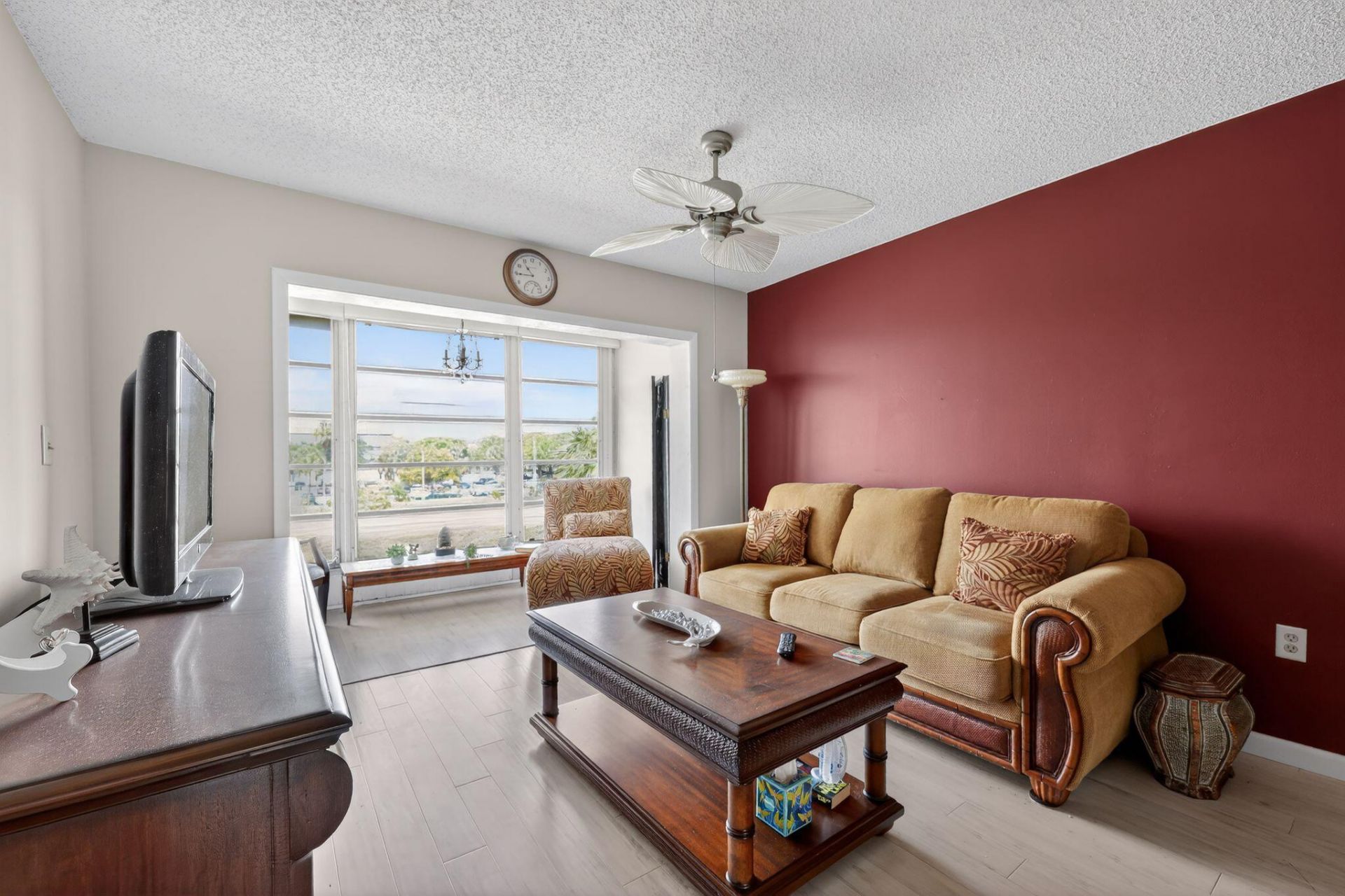 8051 N Sunrise Lakes Drive N, Unit 307, Sunrise, FL 33322 Photo