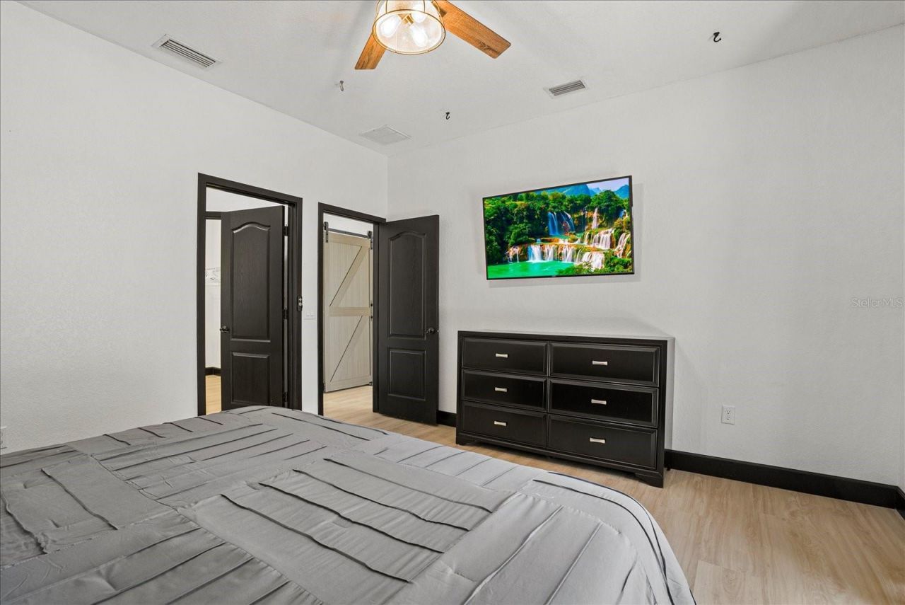 1185 S Shade Avenue , Sarasota, FL 34237 Photo