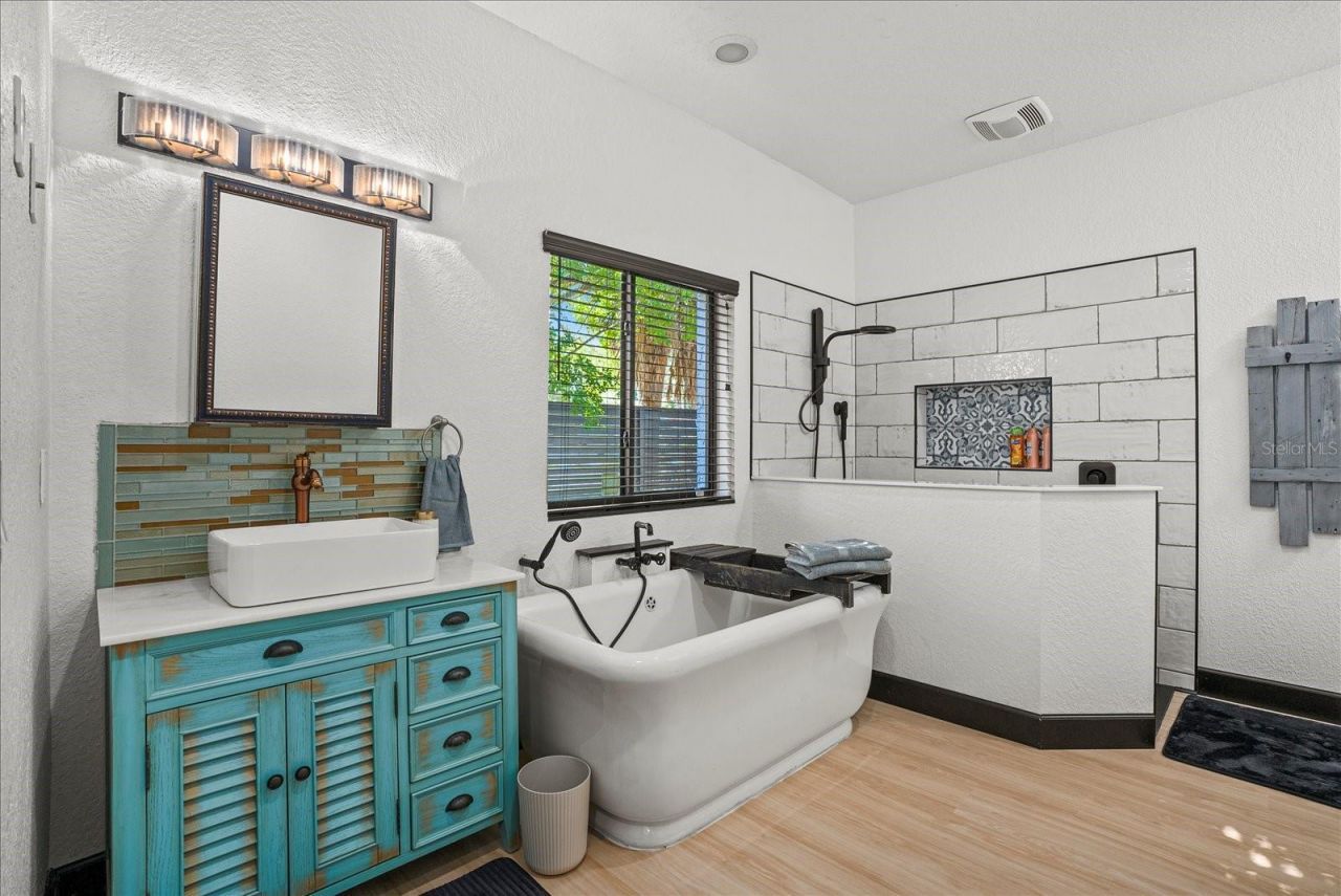 1185 S Shade Avenue , Sarasota, FL 34237 Photo