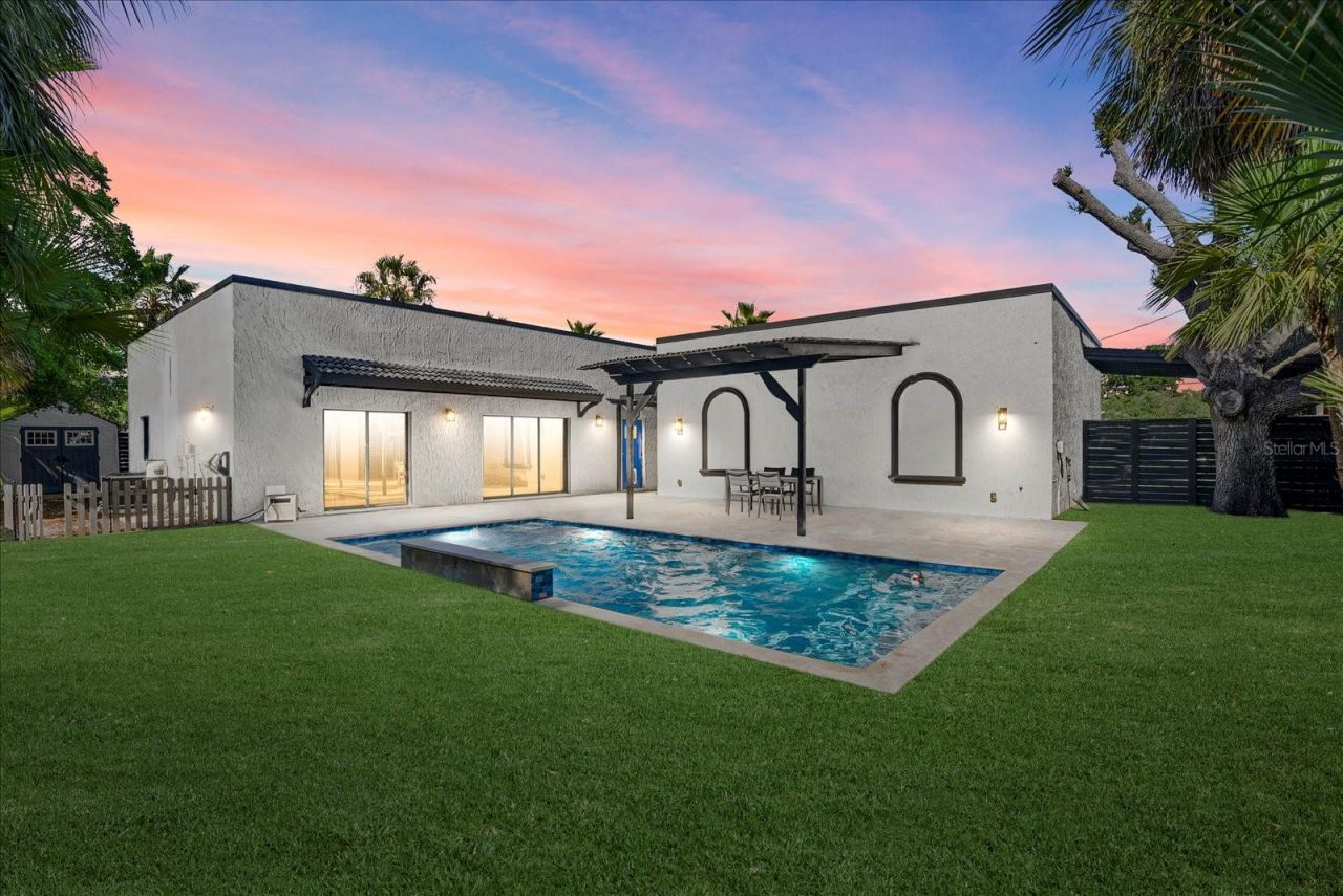 1185 S Shade Avenue , Sarasota, FL 34237 Photo