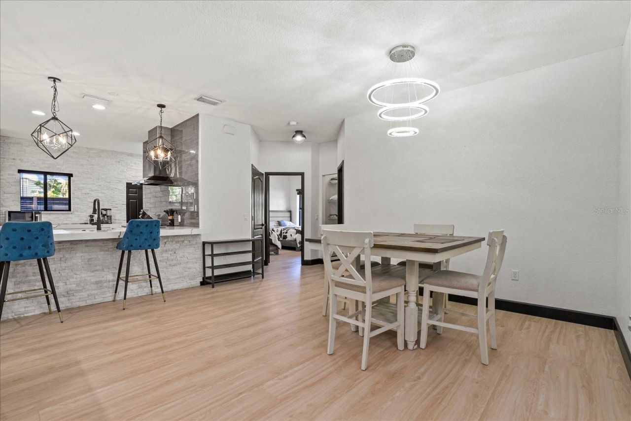 1185 S Shade Avenue , Sarasota, FL 34237 Photo