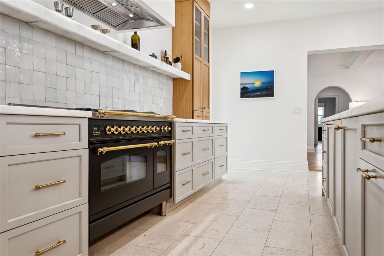 54 Aegean Avenue, Tampa, FL 33606 Photo