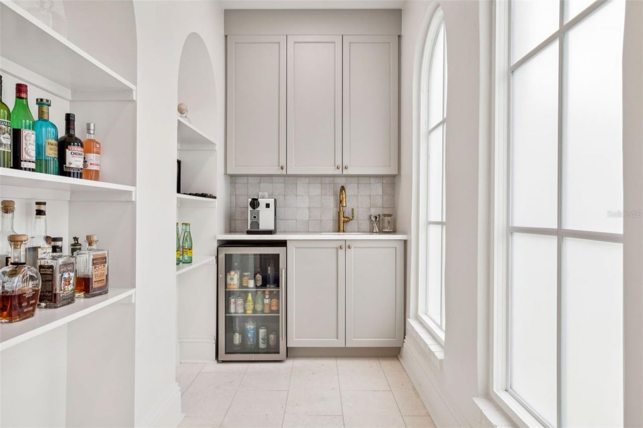 54 Aegean Avenue, Tampa, FL 33606 Photo