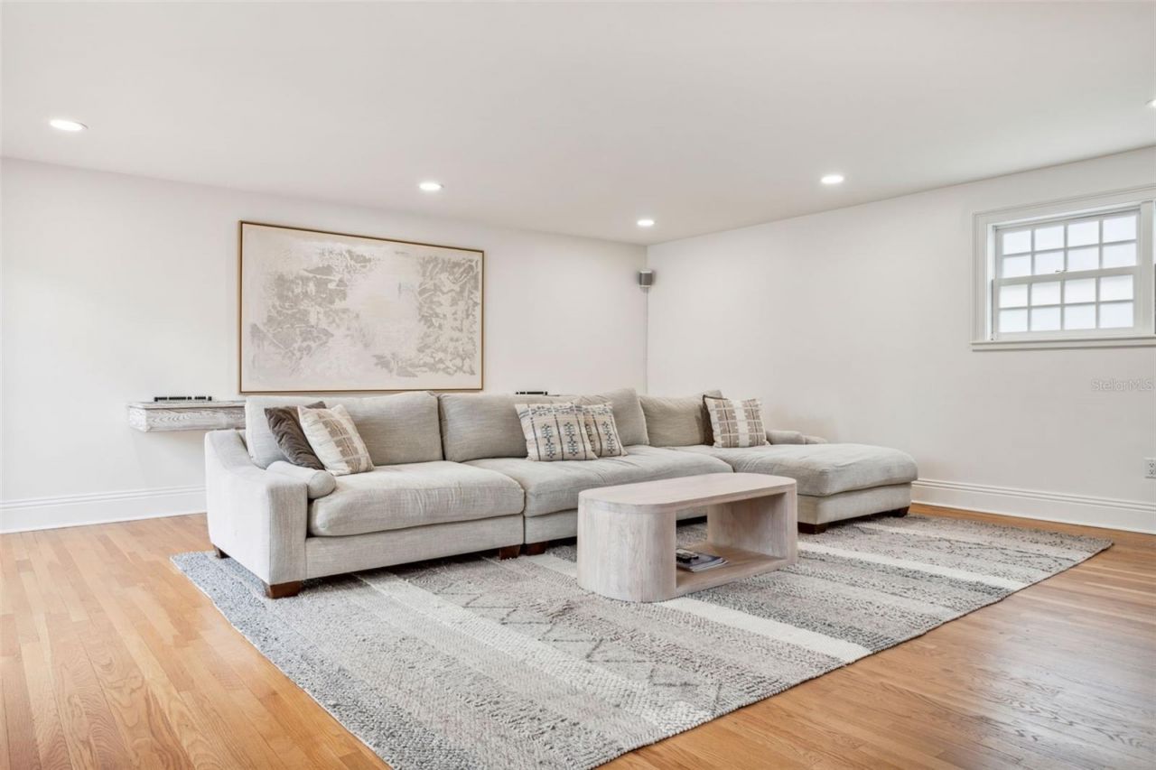 54 Aegean Avenue, Tampa, FL 33606 Photo