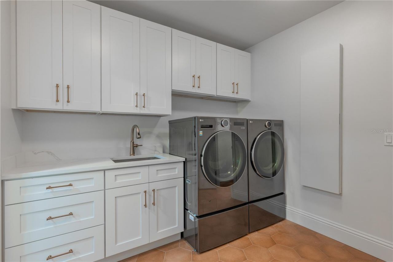 54 Aegean Avenue, Tampa, FL 33606 Photo