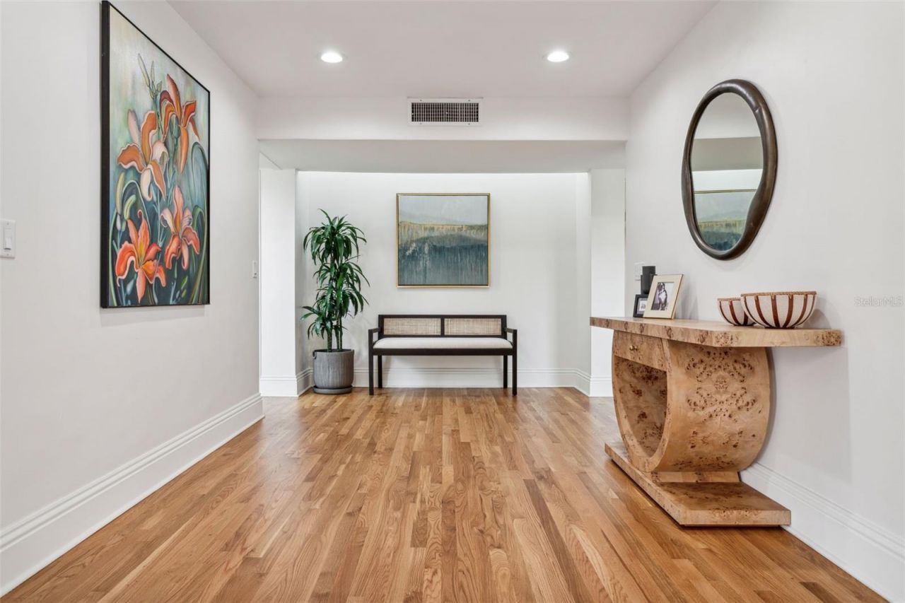 54 Aegean Avenue, Tampa, FL 33606 Photo